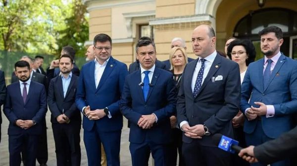 costel alexe, mihai chirica si alex muraru campanie 2024