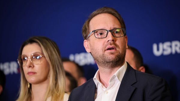dominic fritz si diana buzoianu