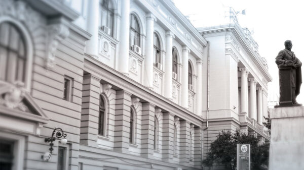 facultatea de drept iasi